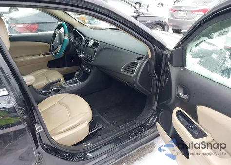 2012 Chrysler 200 Limited z USA, uszkodzony, nr VIN 1C3CCBCG2CN123934